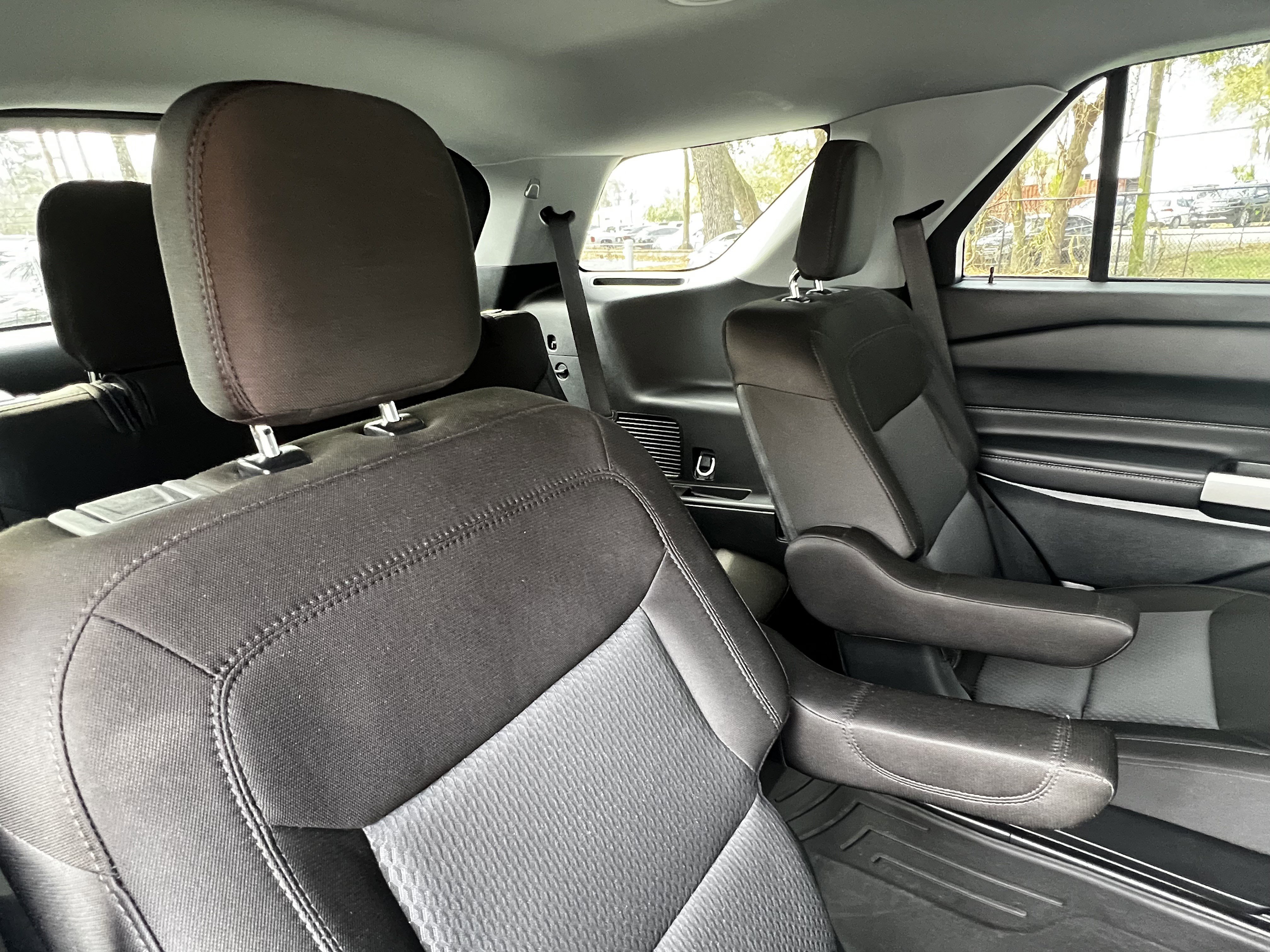 Used 2023 Ford Explorer XLT image 41