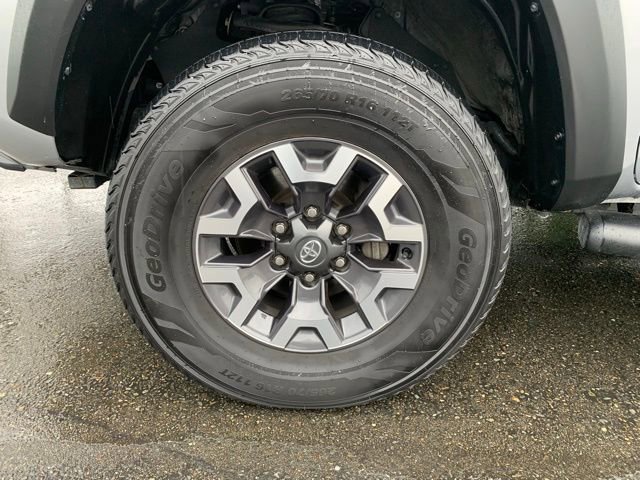 Used 2021 Toyota Tacoma TRD Off-Road w/ Technology Package image 10