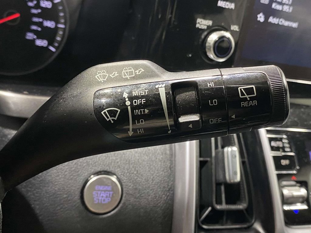 Used 2023 Kia Sorento EX FWD image 25