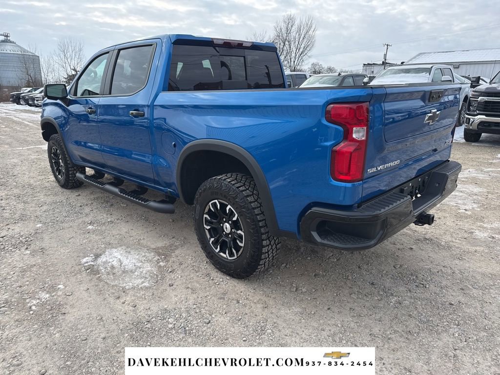 Used 2022 Chevrolet Silverado 1500 ZR2 w/ Technology Package image 3