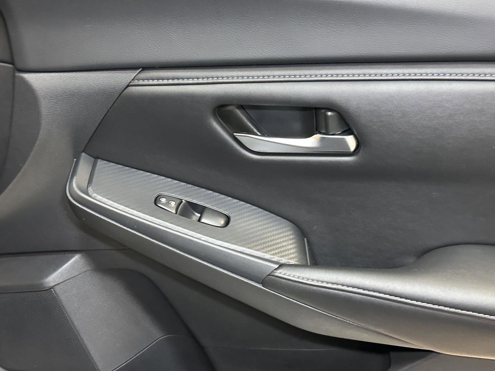 Used 2025 Nissan Sentra SV image 37