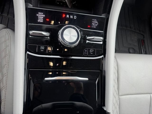 Used 2022 Jeep Grand Cherokee Summit w/ MOPAR Finishing Package AWD/4WD image 35