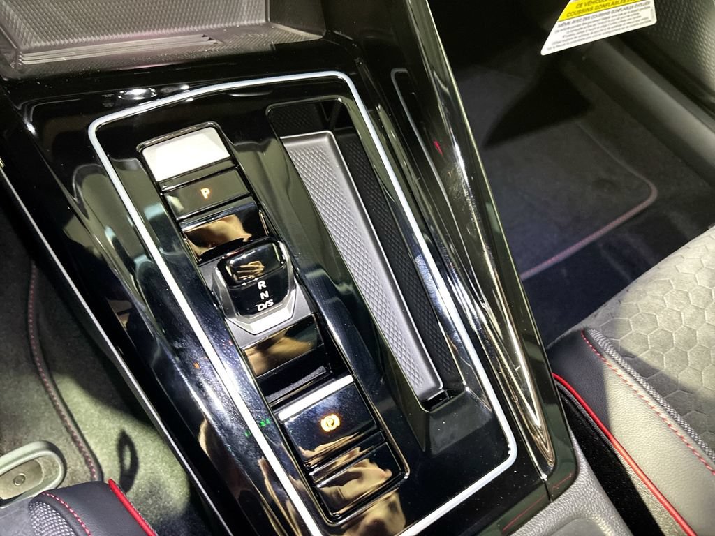 New 2026 Volkswagen GTI SE FWD image 18