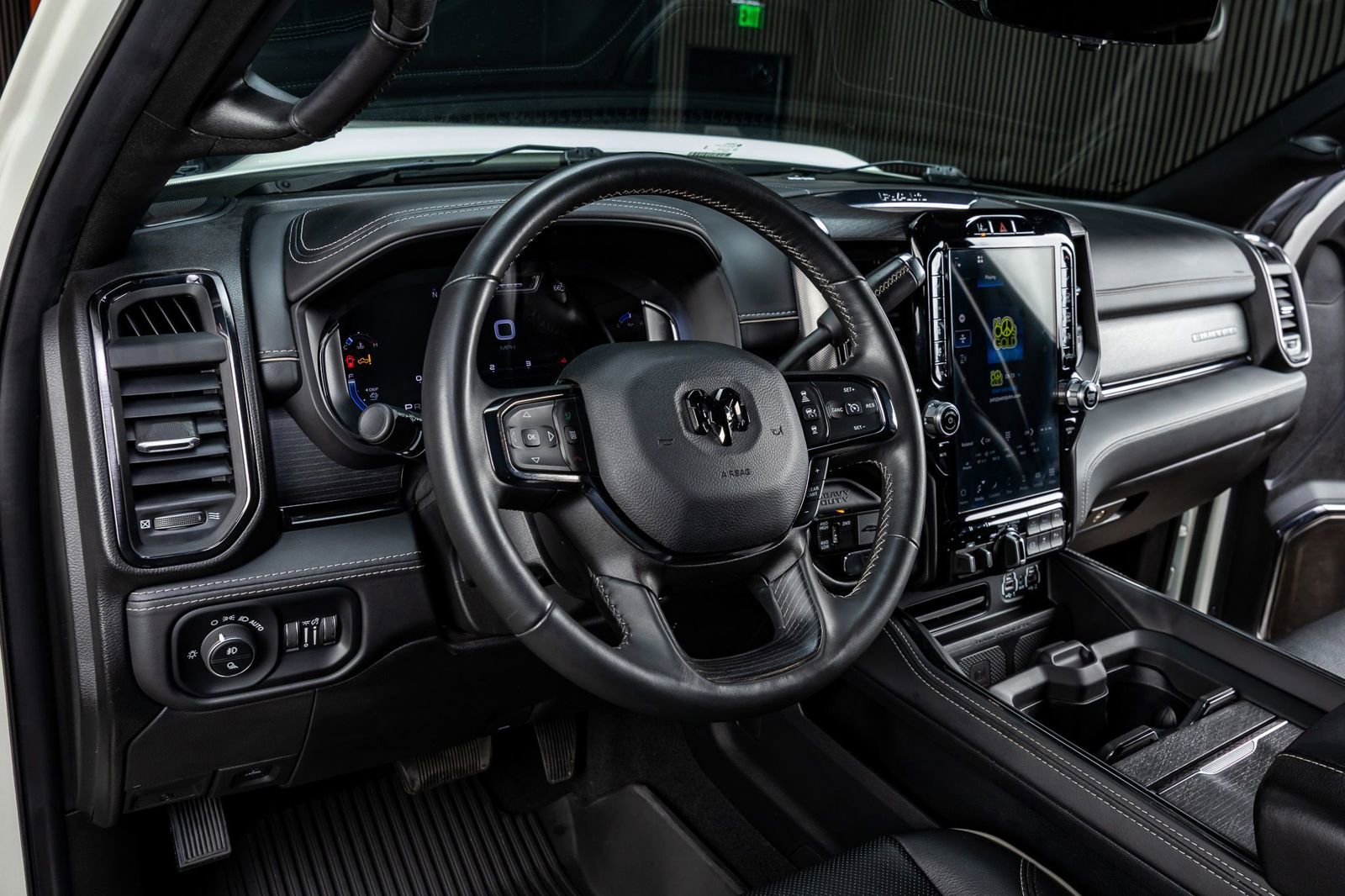 Used 2024 RAM 2500 Limited image 16