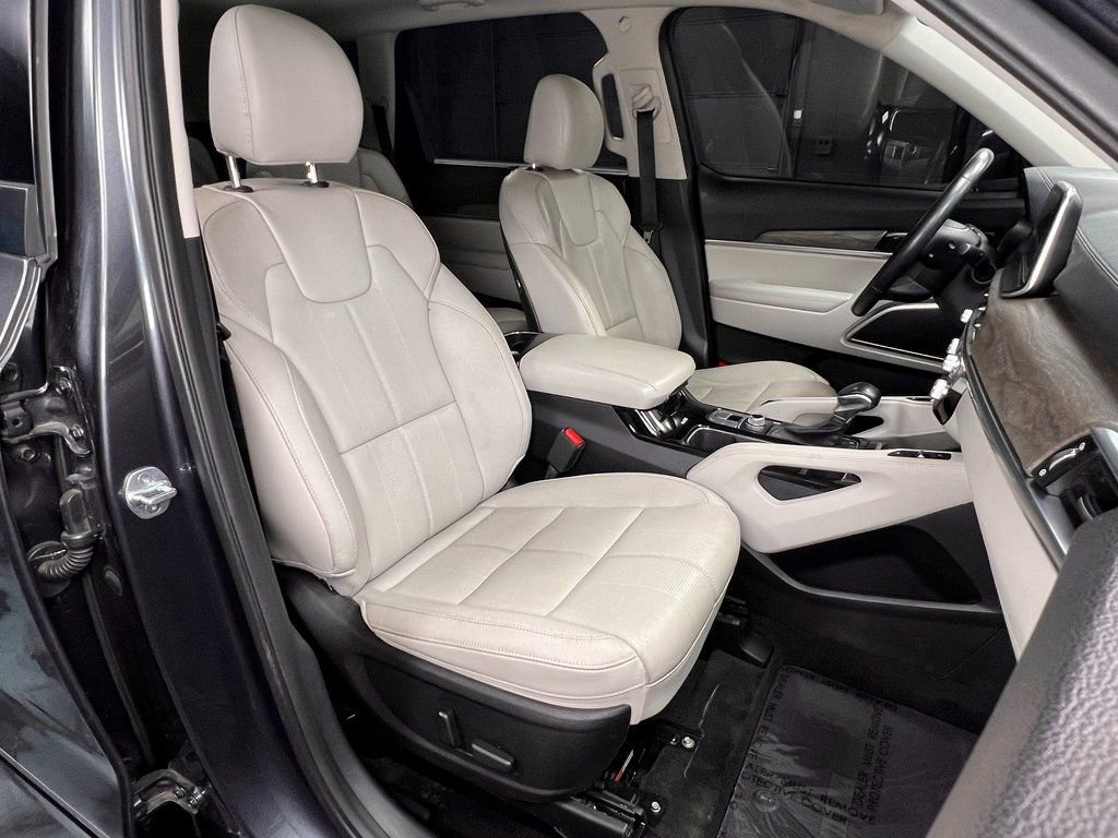 Used 2021 Kia Telluride SX w/ Nightfall Edition Package image 4