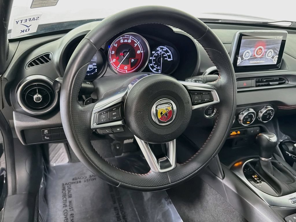 Used 2019 FIAT 124 Spider Abarth w/ Convenience Group RWD image 11
