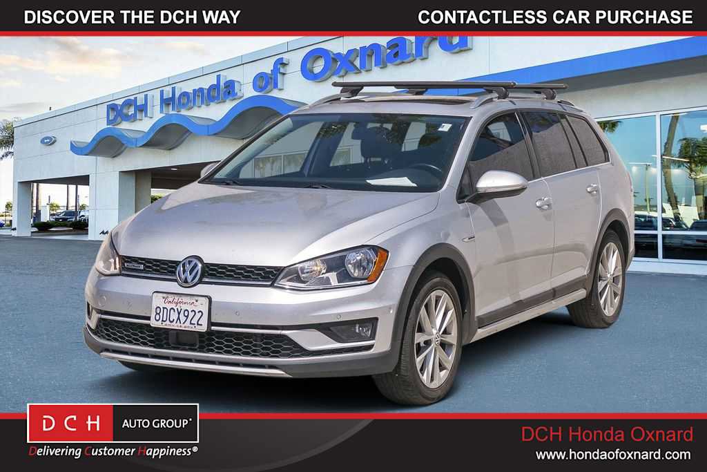 Used 2017 Volkswagen Golf Alltrack SE AWD/4WD image 1