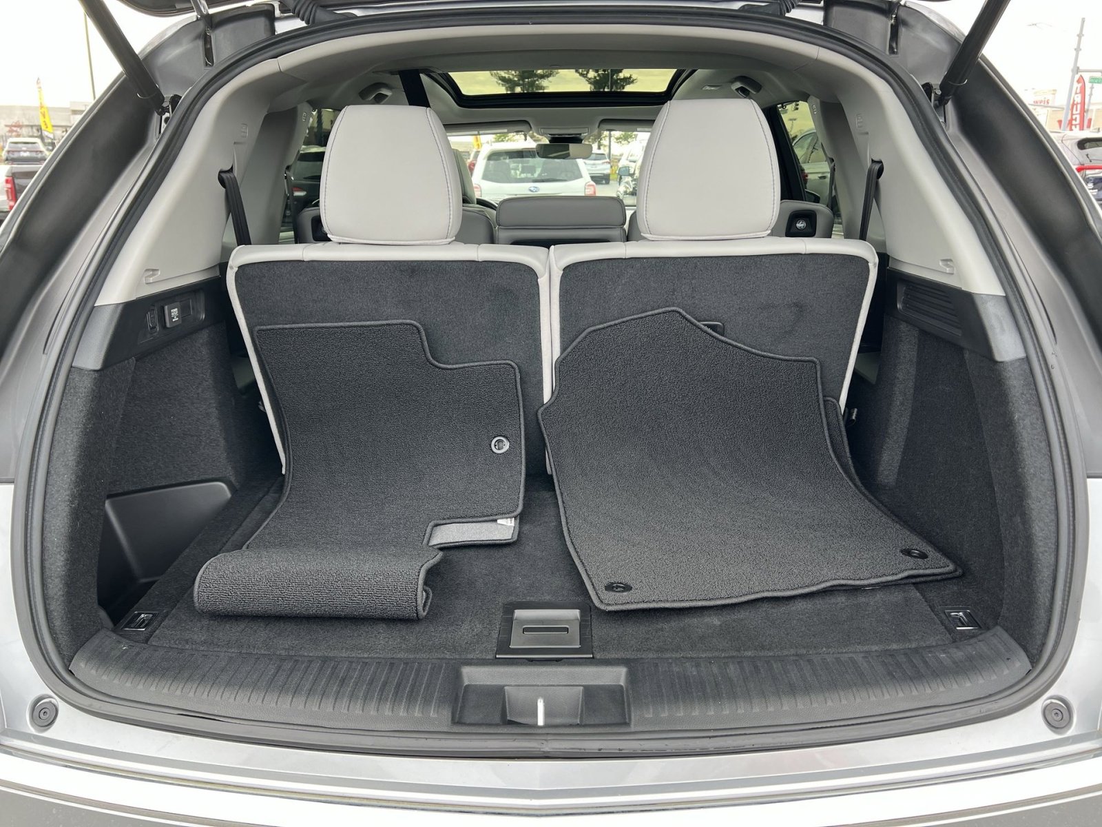 Used 2023 Acura MDX SH-AWD w/ Technology Package image 27