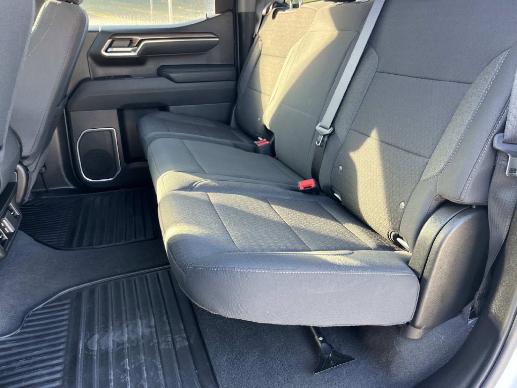 Used 2026 Chevrolet Silverado 1500 RST AWD/4WD image 19