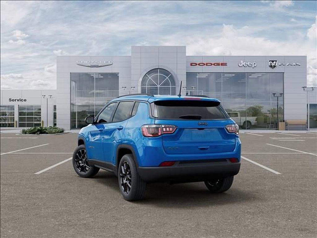 New 2026 Jeep Compass Latitude AWD/4WD image 3