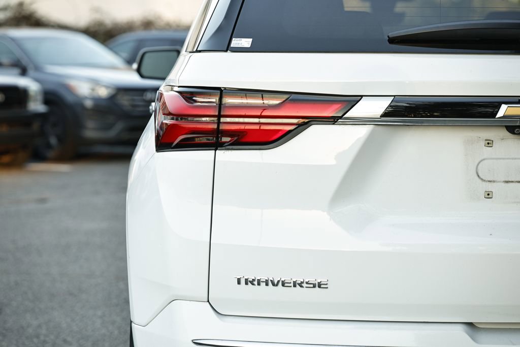 Used 2022 Chevrolet Traverse Premier image 4