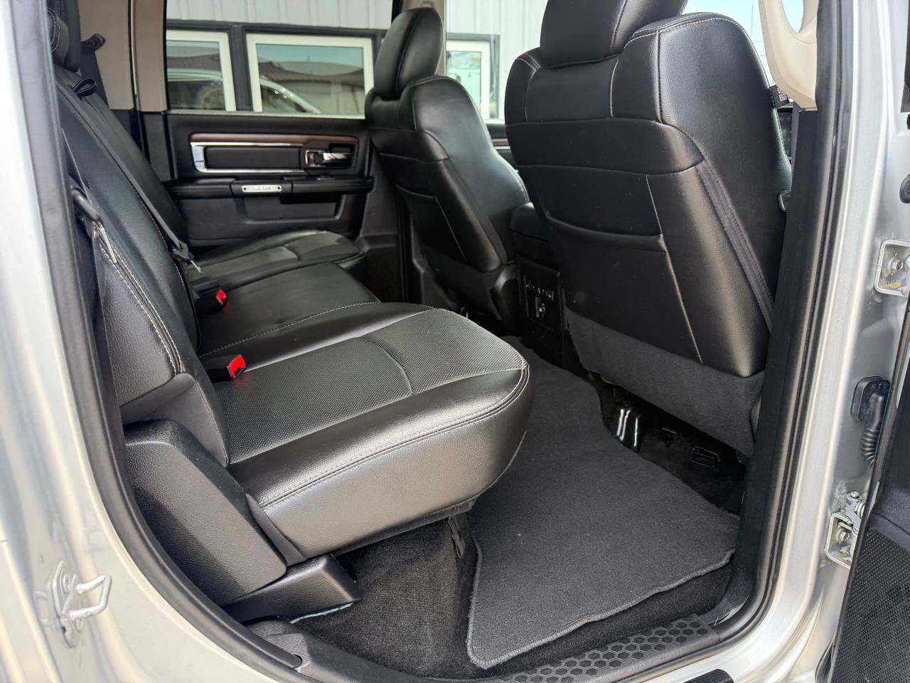 Used 2016 RAM 2500 Laramie w/ Sport Appearance Group AWD/4WD image 17