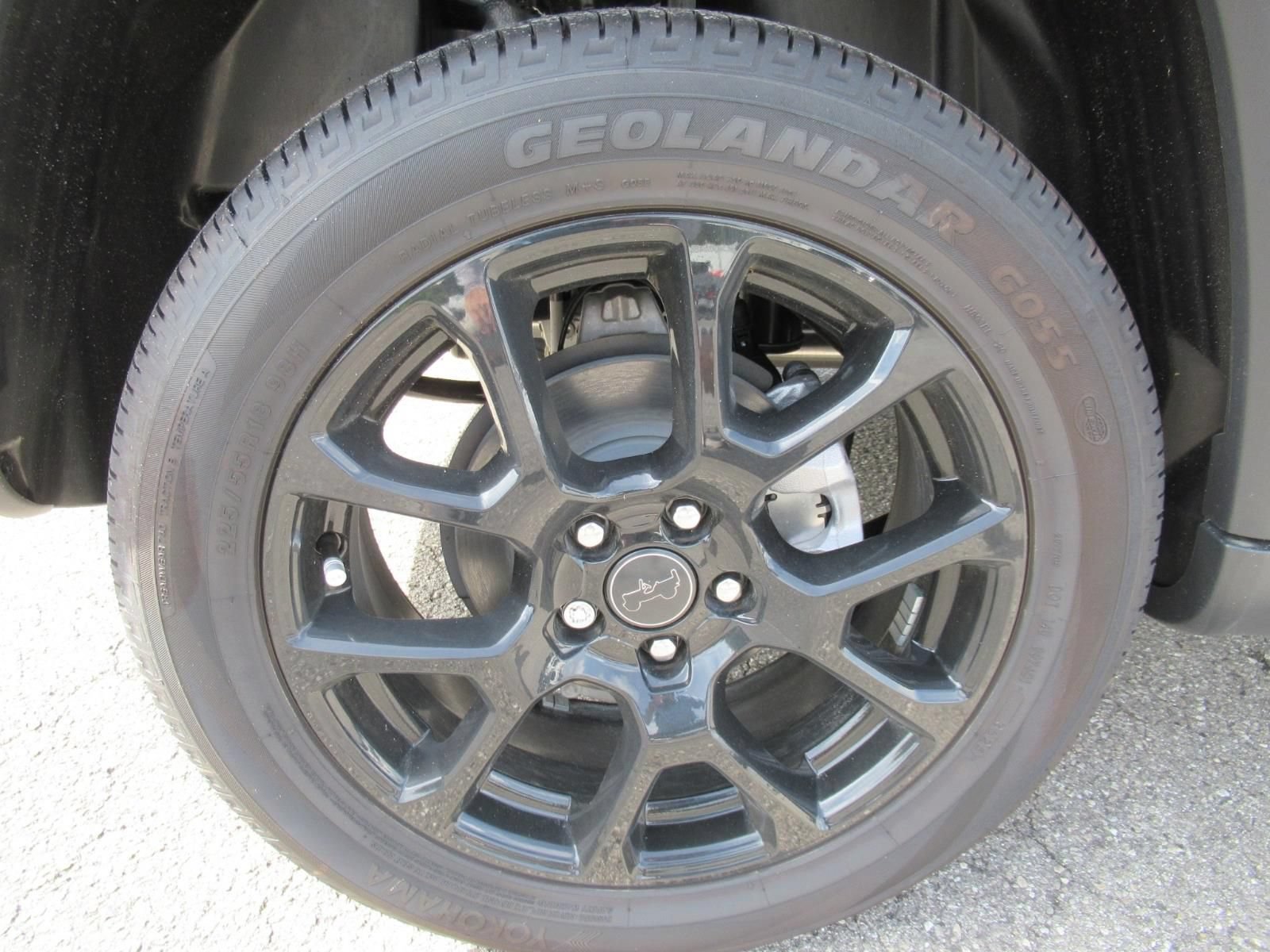 New 2026 Jeep Compass Latitude AWD/4WD image 8