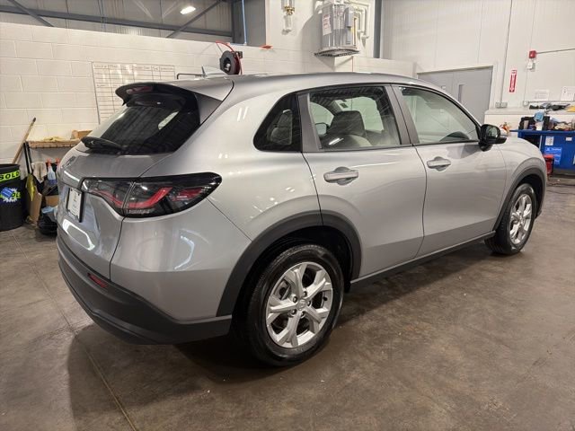 Certified 2025 Honda HR-V LX image 5