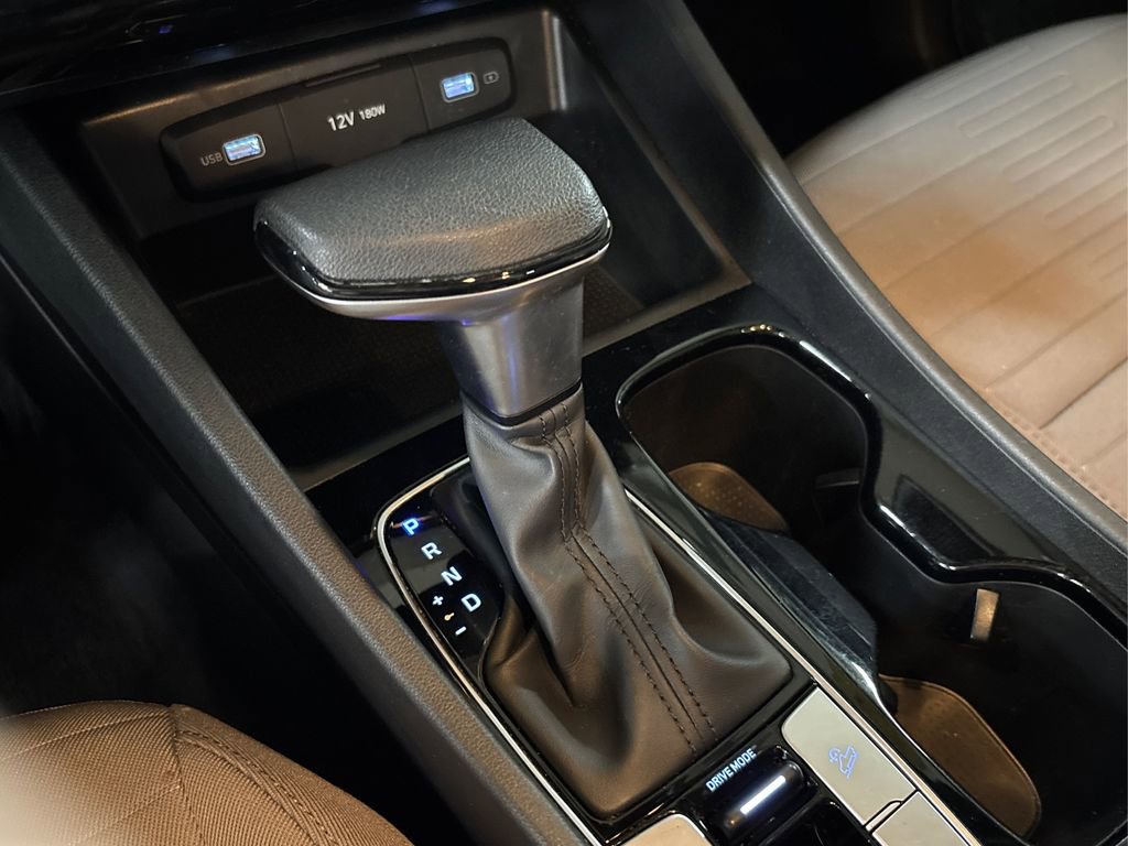 Used 2023 Hyundai Santa Cruz SE w/ Cargo Package image 26