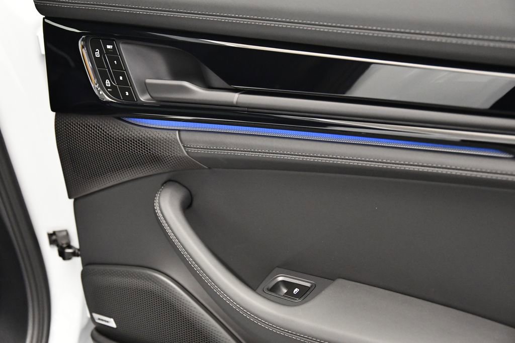 Certified 2024 Porsche Panamera 4 image 54