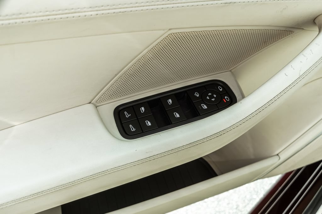Used 2023 Porsche Panamera 4 Platinum Edition w/ Sportdesign Package AWD/4WD image 15