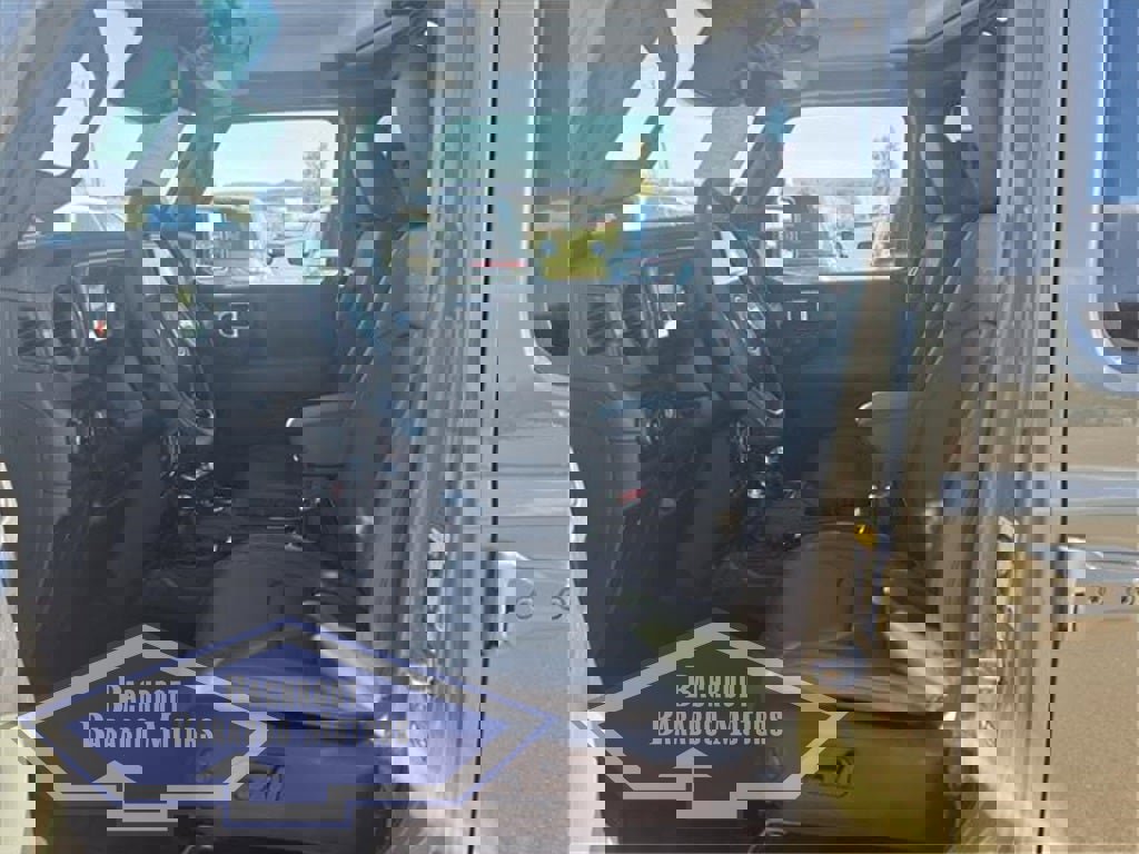 New 2026 Jeep Gladiator Mojave w/ Safety Group image 12