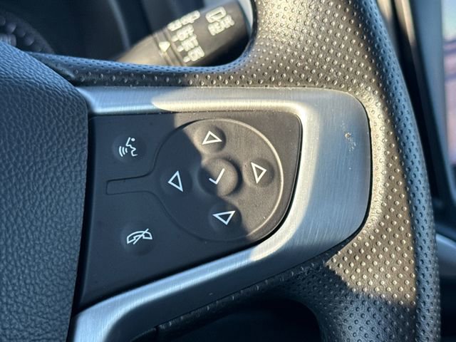 Used 2024 GMC Terrain SLE w/ Driver Convenience Package image 28