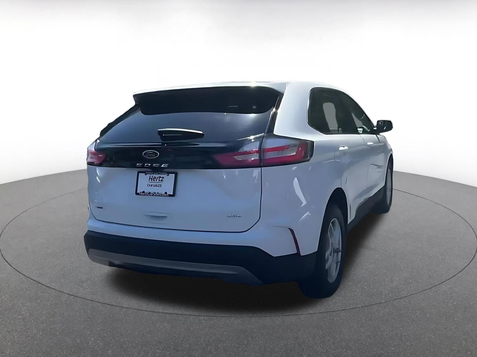 Used 2024 Ford Edge SEL AWD/4WD image 14
