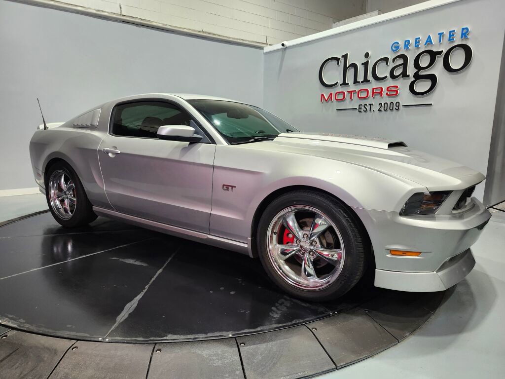 Used 2010 Ford Mustang GT RWD image 1