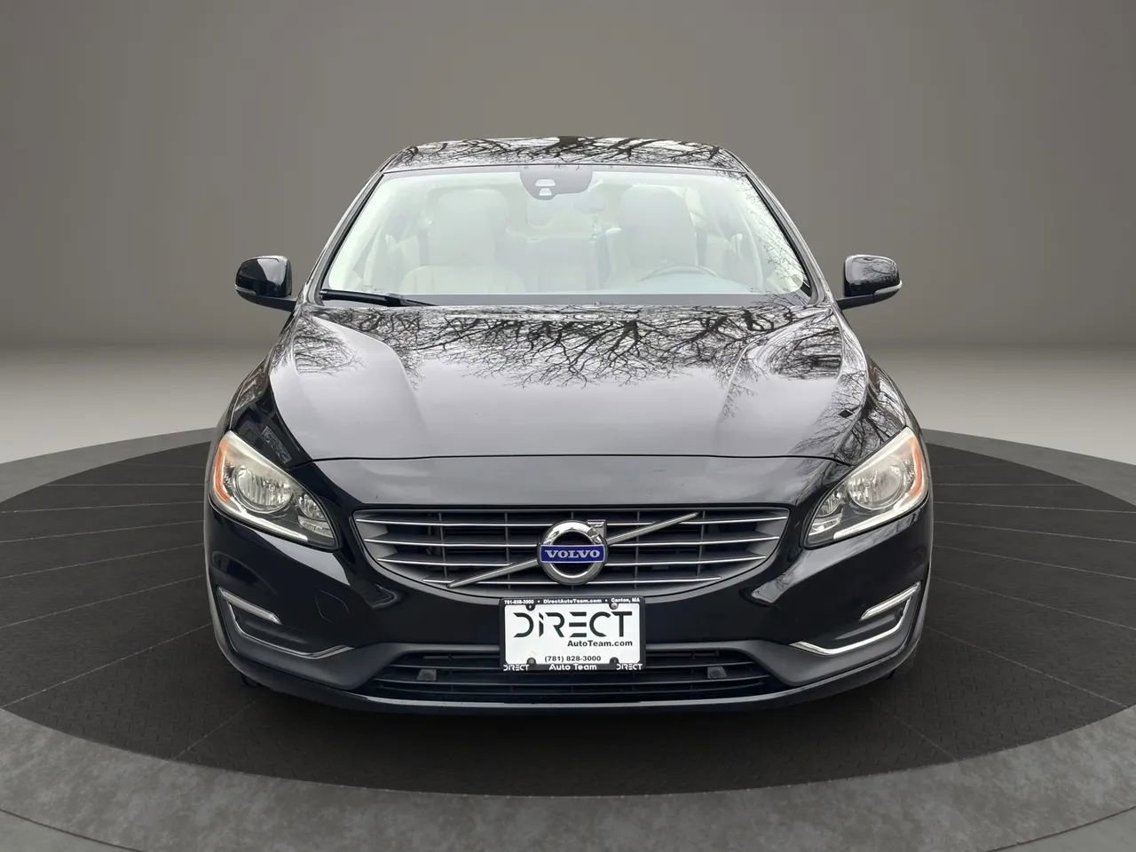 Used 2016 Volvo S60 T5 image 2