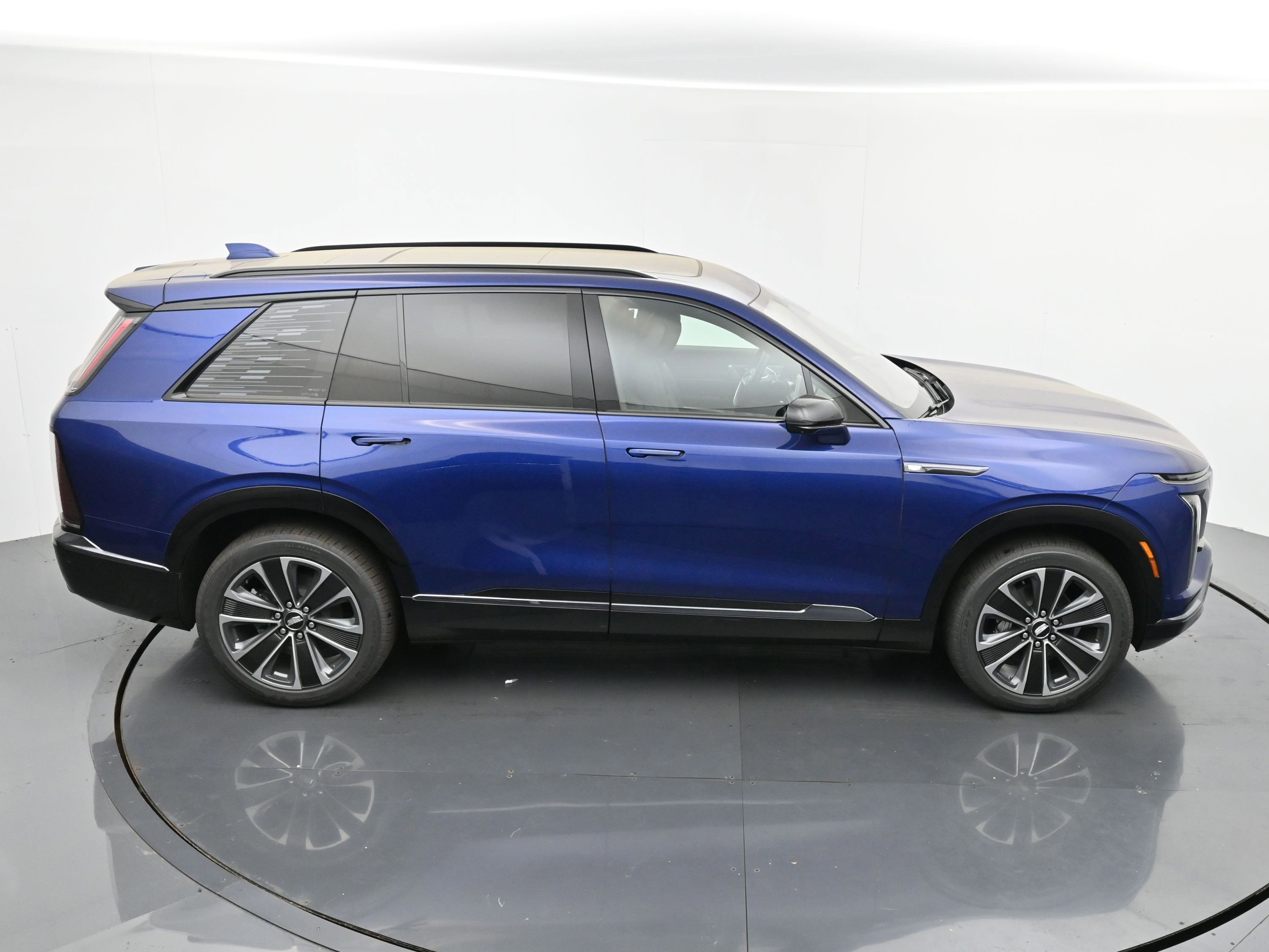 New 2026 Cadillac Vistiq Sport w/ LPO, Premium Carpet Package image 28