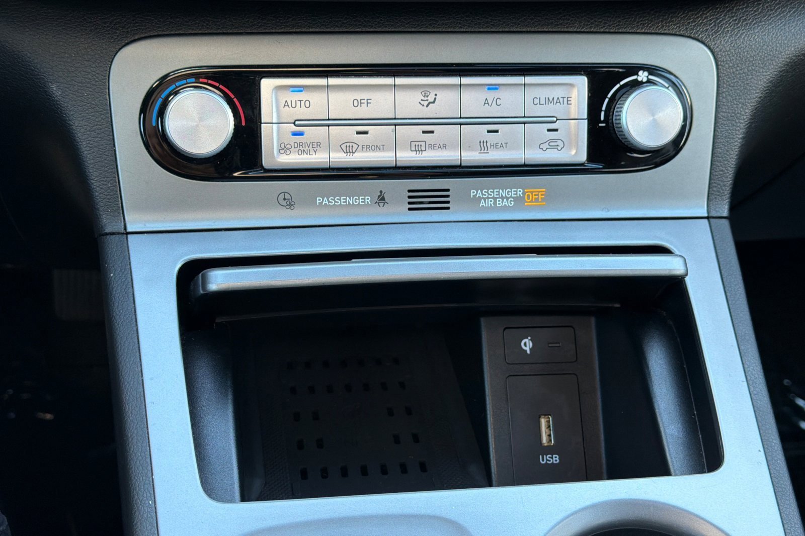 Used 2022 Hyundai Kona SEL w/ Convenience Package image 19