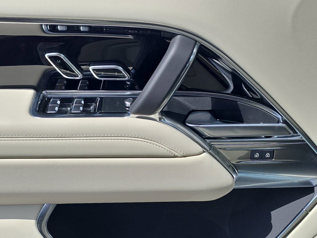 New 2026 Land Rover Range Rover SE AWD/4WD image 29