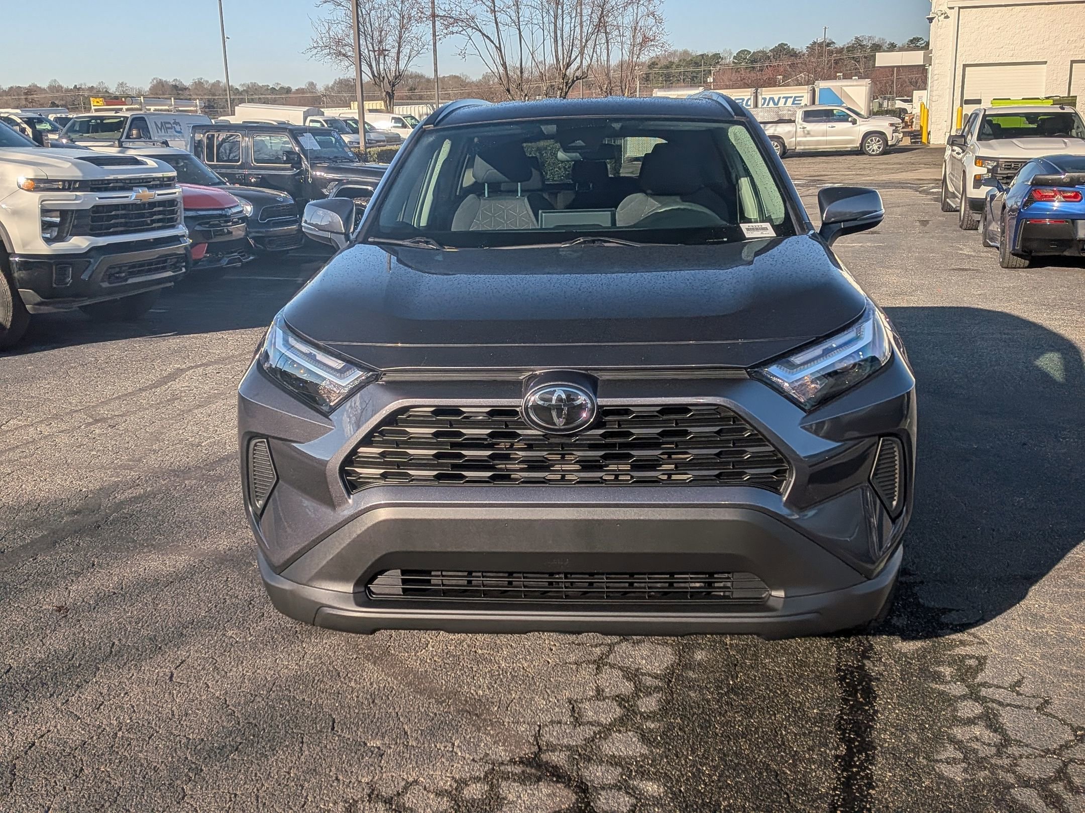 Used 2025 Toyota RAV4 XLE image 3