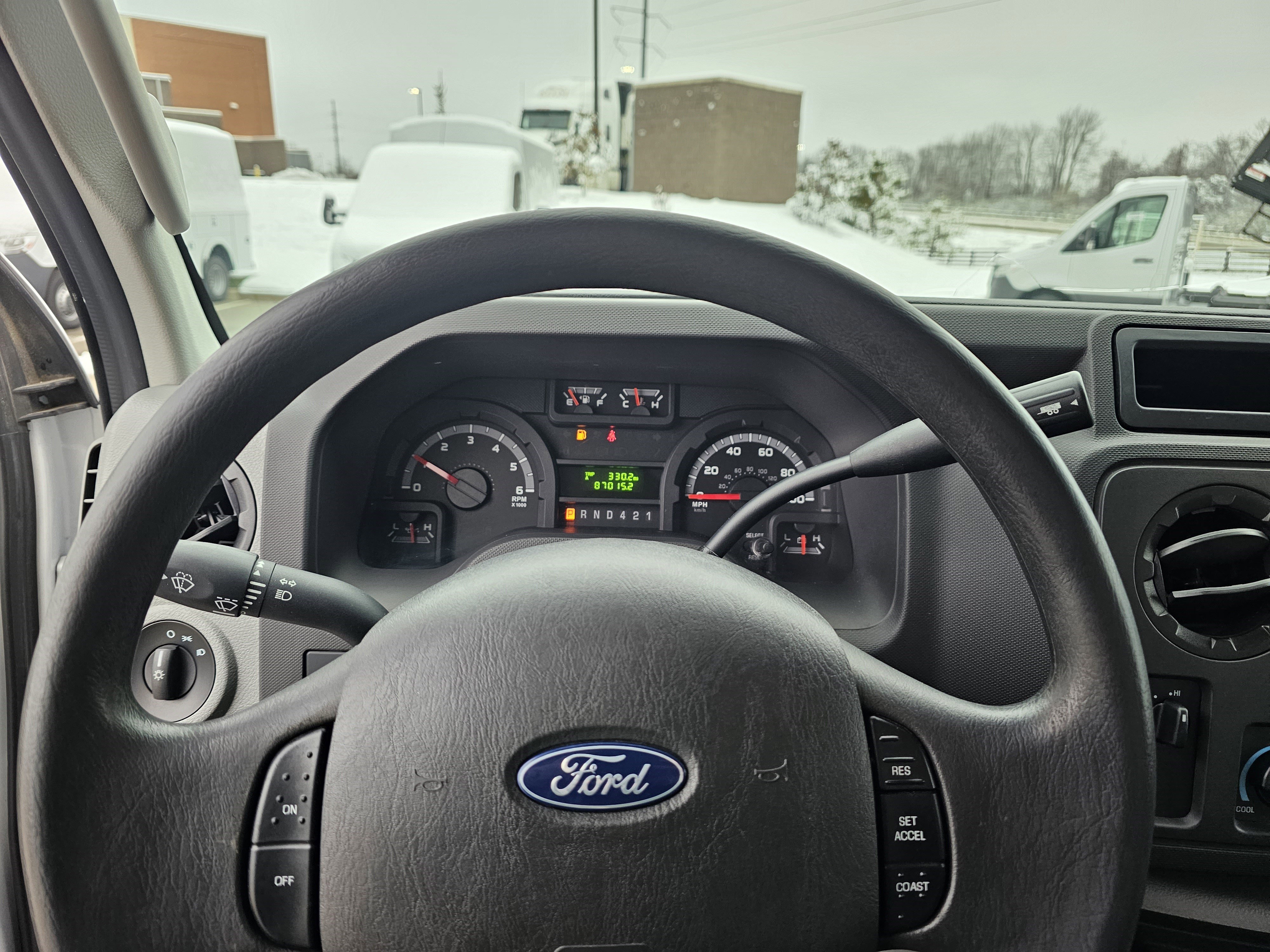 Used 2019 Ford E-350 and Econoline 350 Super Duty w/ Power Windows & Locks Group image 24