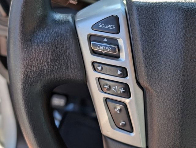 Used 2022 Nissan Titan S image 35