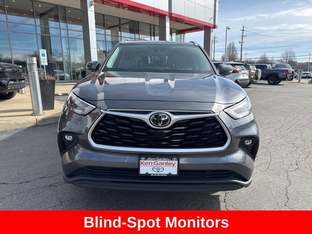 Used 2020 Toyota Highlander XLE image 10