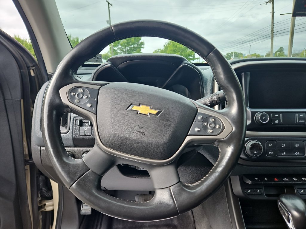 Used 2022 Chevrolet Colorado Z71 AWD/4WD image 15