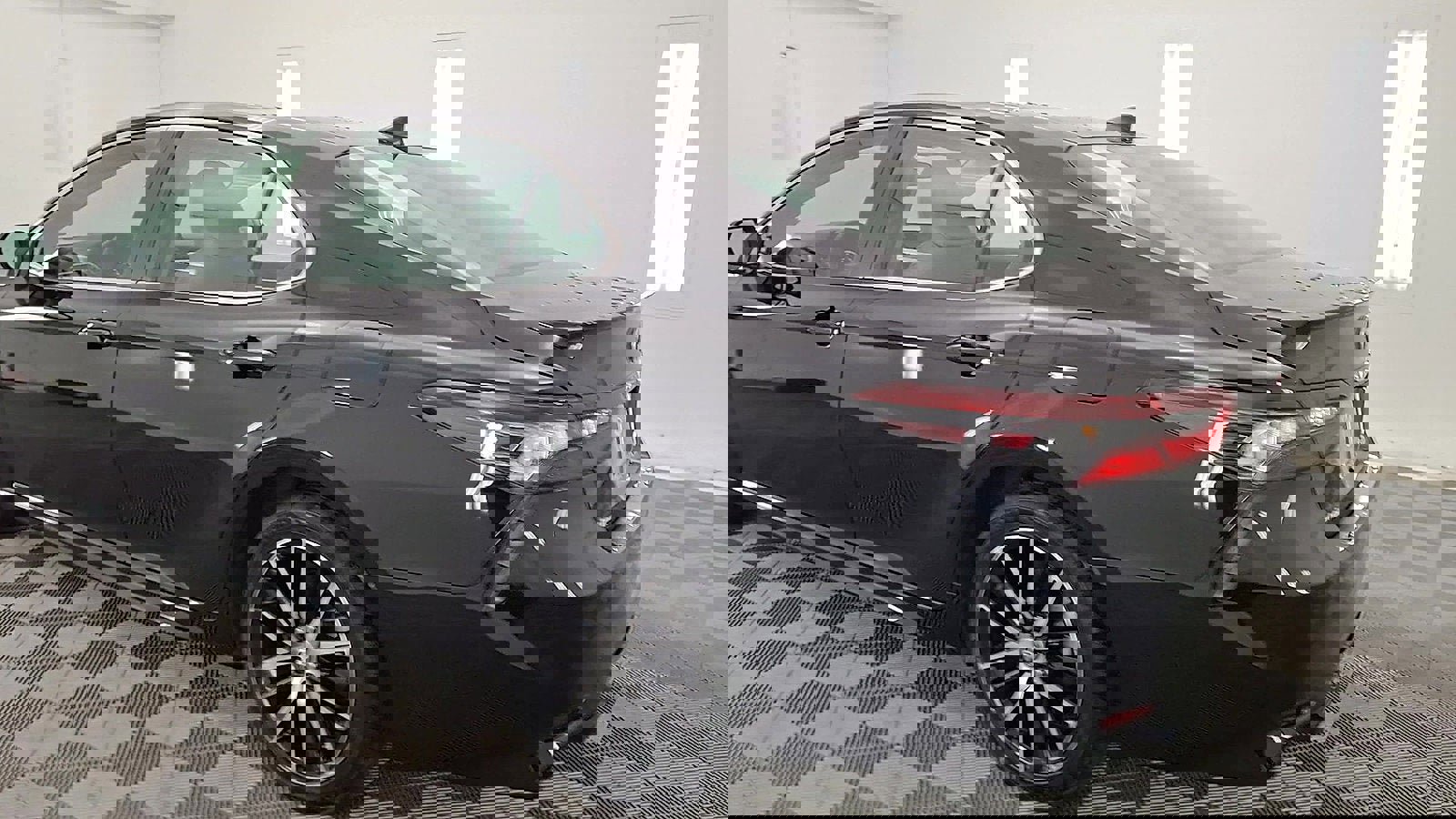 Certified 2024 Toyota Camry SE image 2