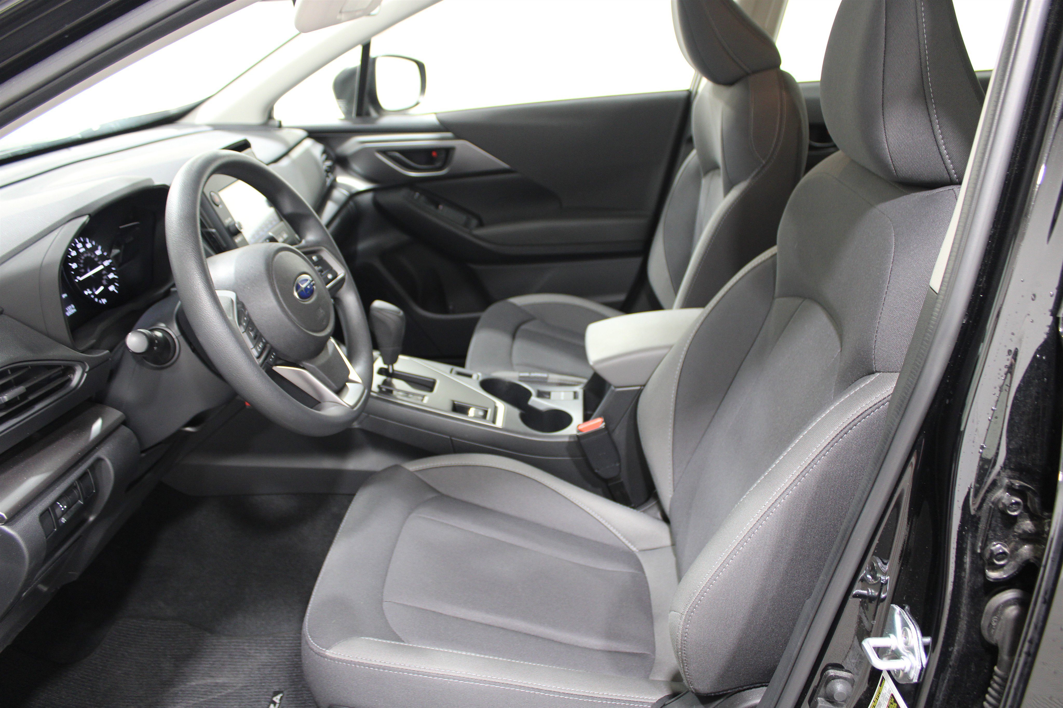 Certified 2025 Subaru Impreza 2.0i w/ Popular Package #1A AWD/4WD image 3