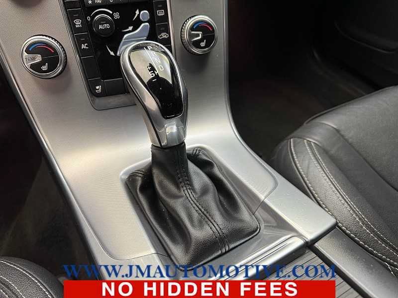 Used 2017 Volvo S60 T5 Dynamic AWD/4WD image 28