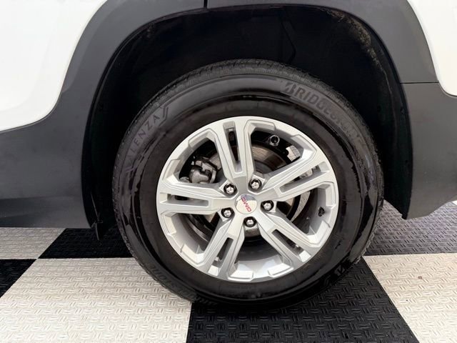 Used 2024 GMC Terrain SLE image 10