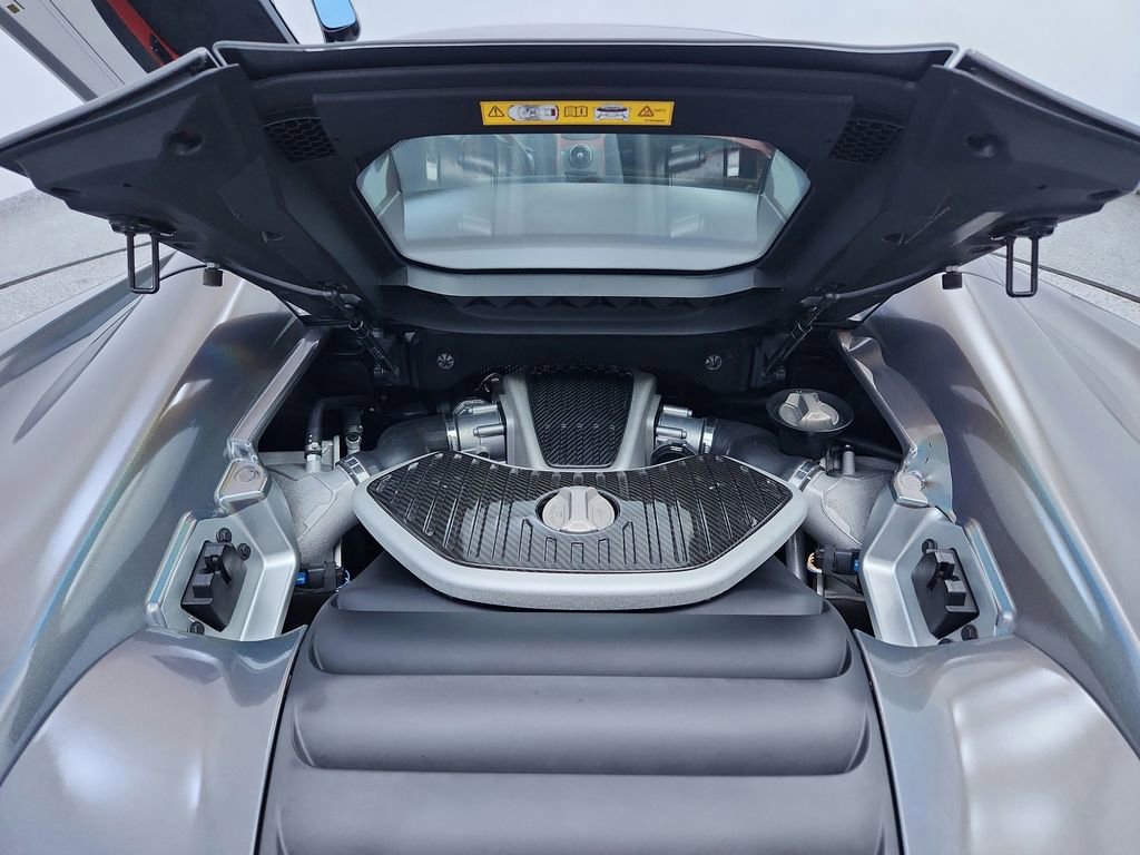 Used 2015 McLaren 650S Spider image 33