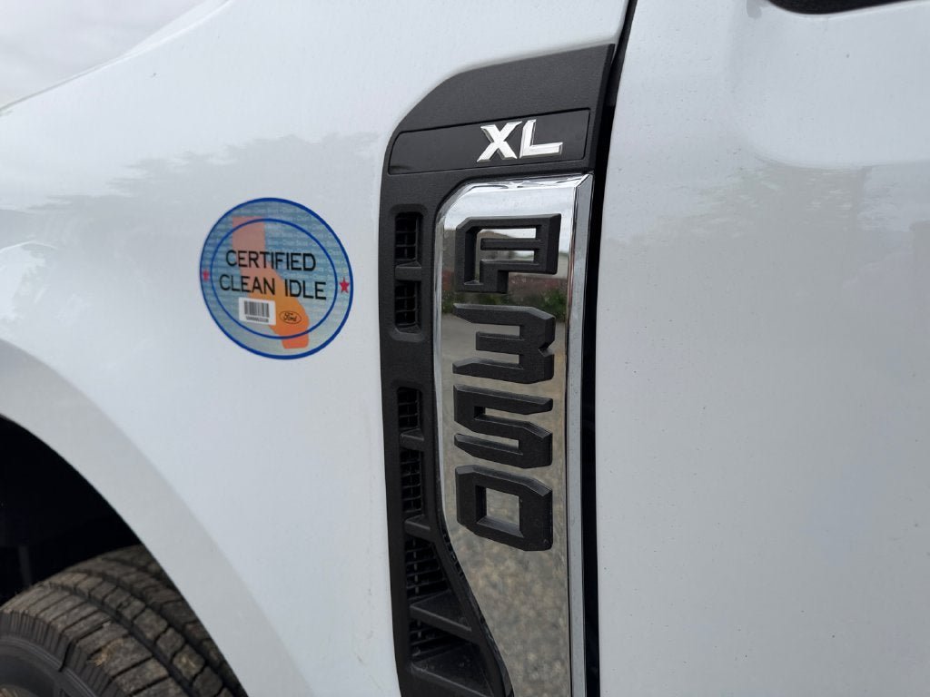 New 2026 Ford F350 XL w/ XL Chrome Package AWD/4WD image 16