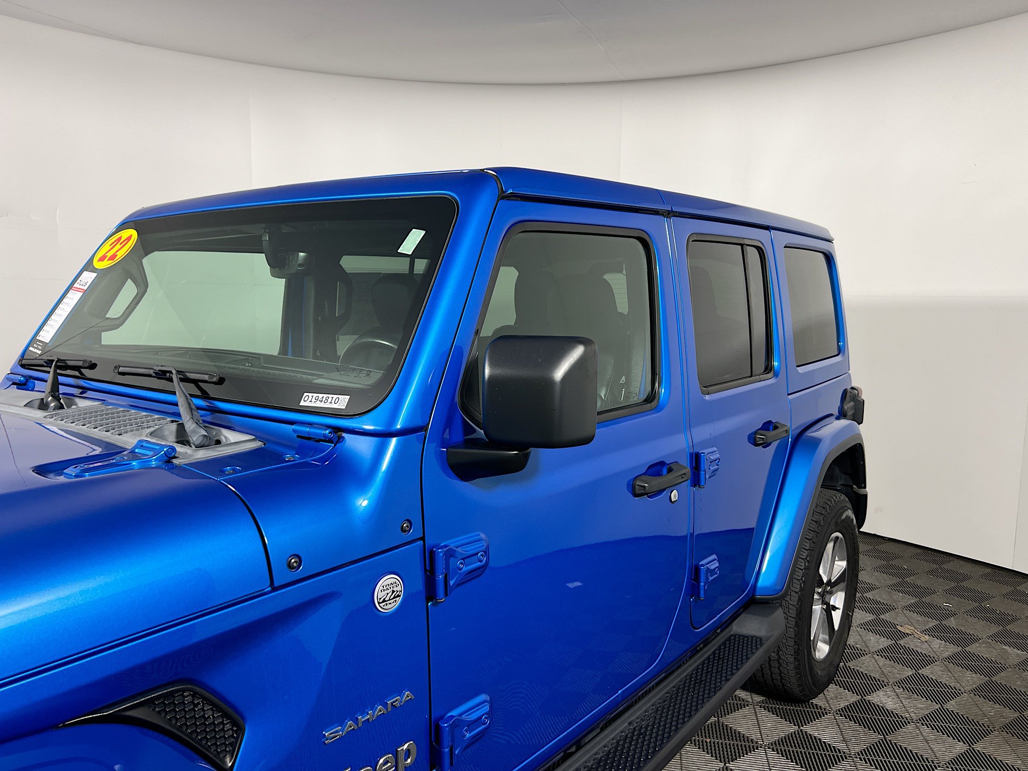 Used 2022 Jeep Wrangler Unlimited Sahara w/ LED Lighting Group AWD/4WD image 12