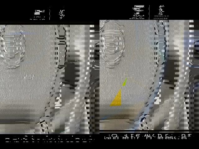 Used 2005 Cadillac De Ville w/ Equipment Group image 14