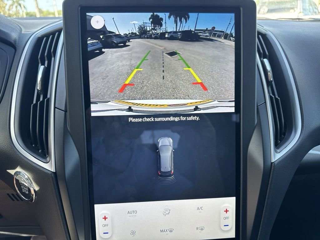 New 2024 Ford Edge SE w/ Black Appearance Package image 7