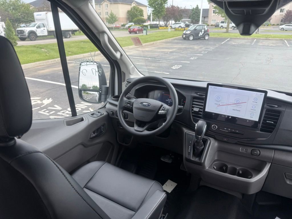 New 2026 Ford Transit 250 148 Medium Roof w/ Load Area Protection Package RWD image 38