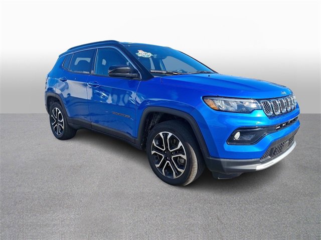 Used 2023 Jeep Compass Limited image 3