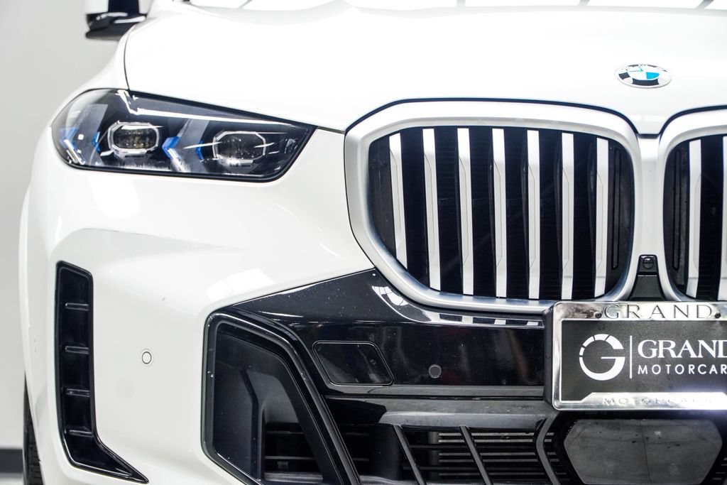 Used 2026 BMW X5 xDrive40i AWD/4WD image 13