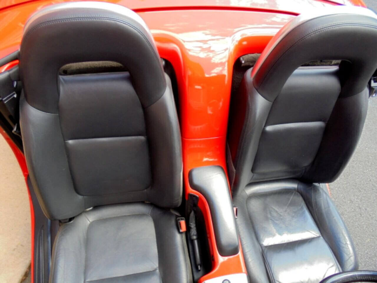 Used 2005 Chevrolet SSR w/ Preferred Equipment Group RWD image 11