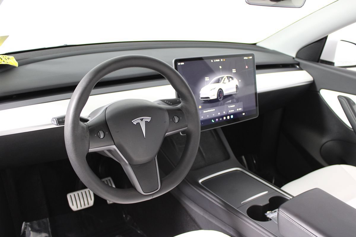 Used 2022 Tesla Model Y Performance AWD/4WD image 7