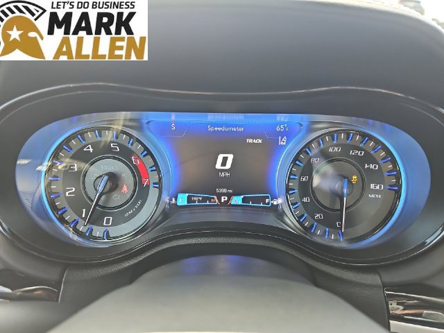Used 2023 Chrysler 300 C RWD image 11