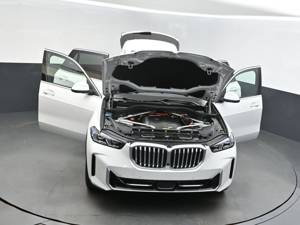 New 2026 BMW X5 xDrive50e image 52